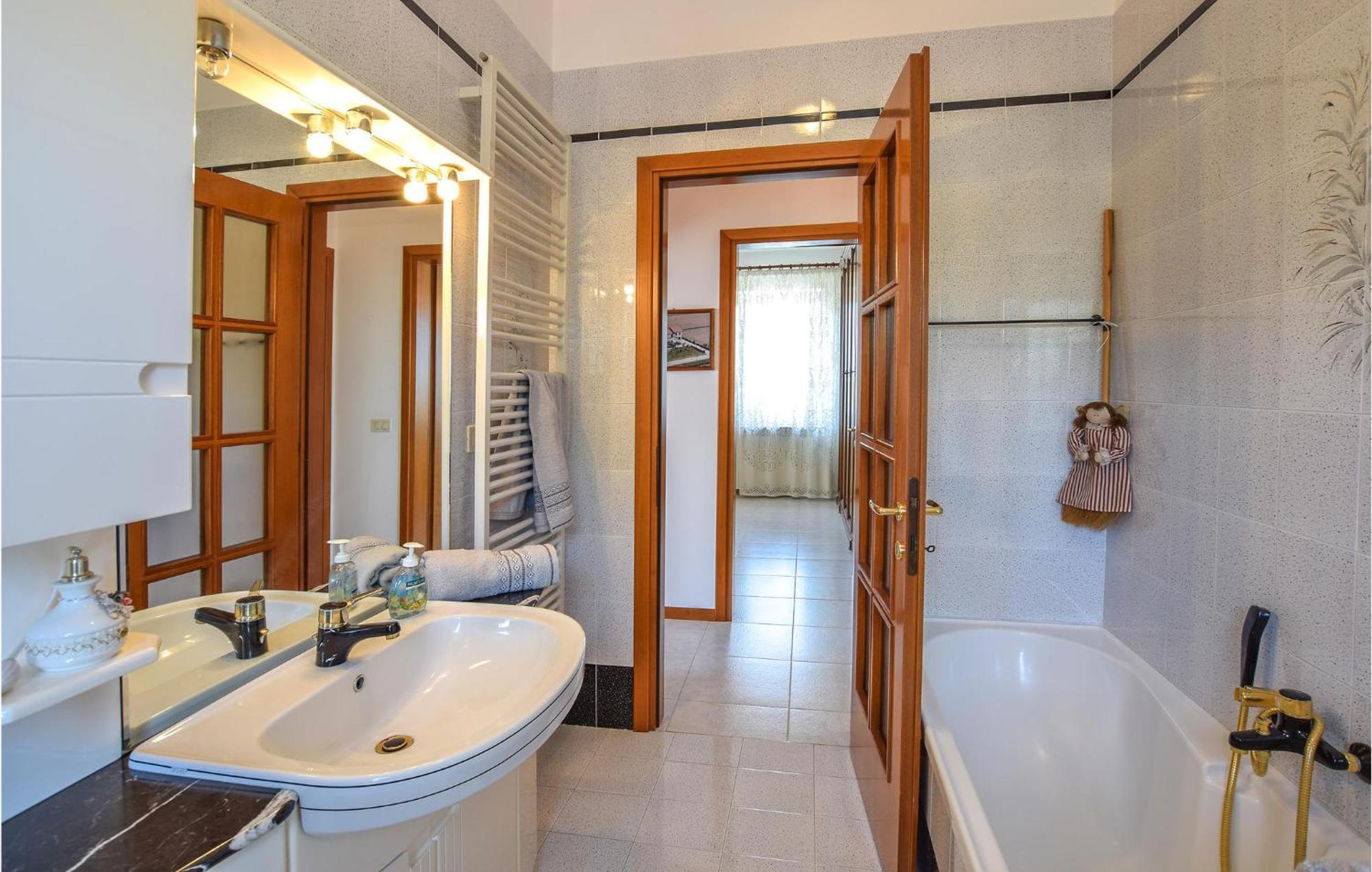 2 Bedroom Cozy Apartment In غرادو المظهر الخارجي الصورة
